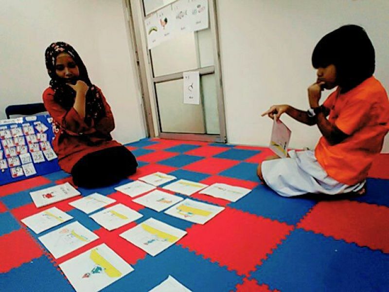 Mandiri Membaca#|#|#anak mencoba memahami isi cerita lewat bantuan kartu cerita|||0.5